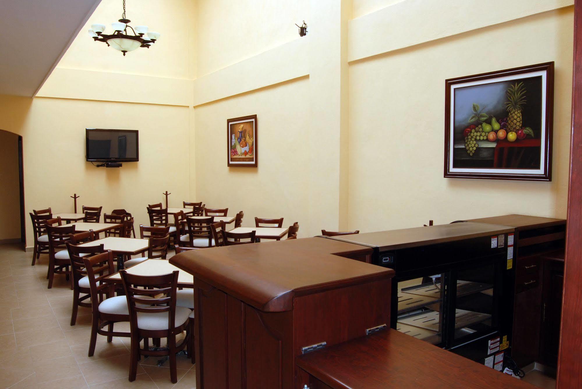 Hotel Centenario Iguala Екстер'єр фото